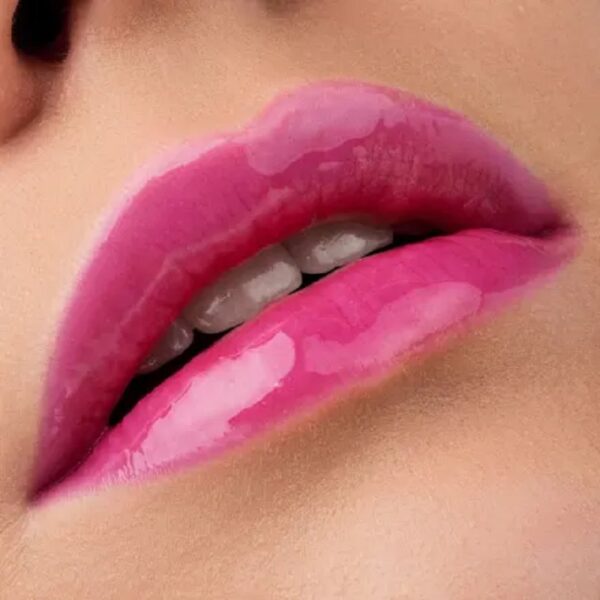 Catrice Huuleõli Glossin' Glow Tinted Lip Oil 040 - Image 5